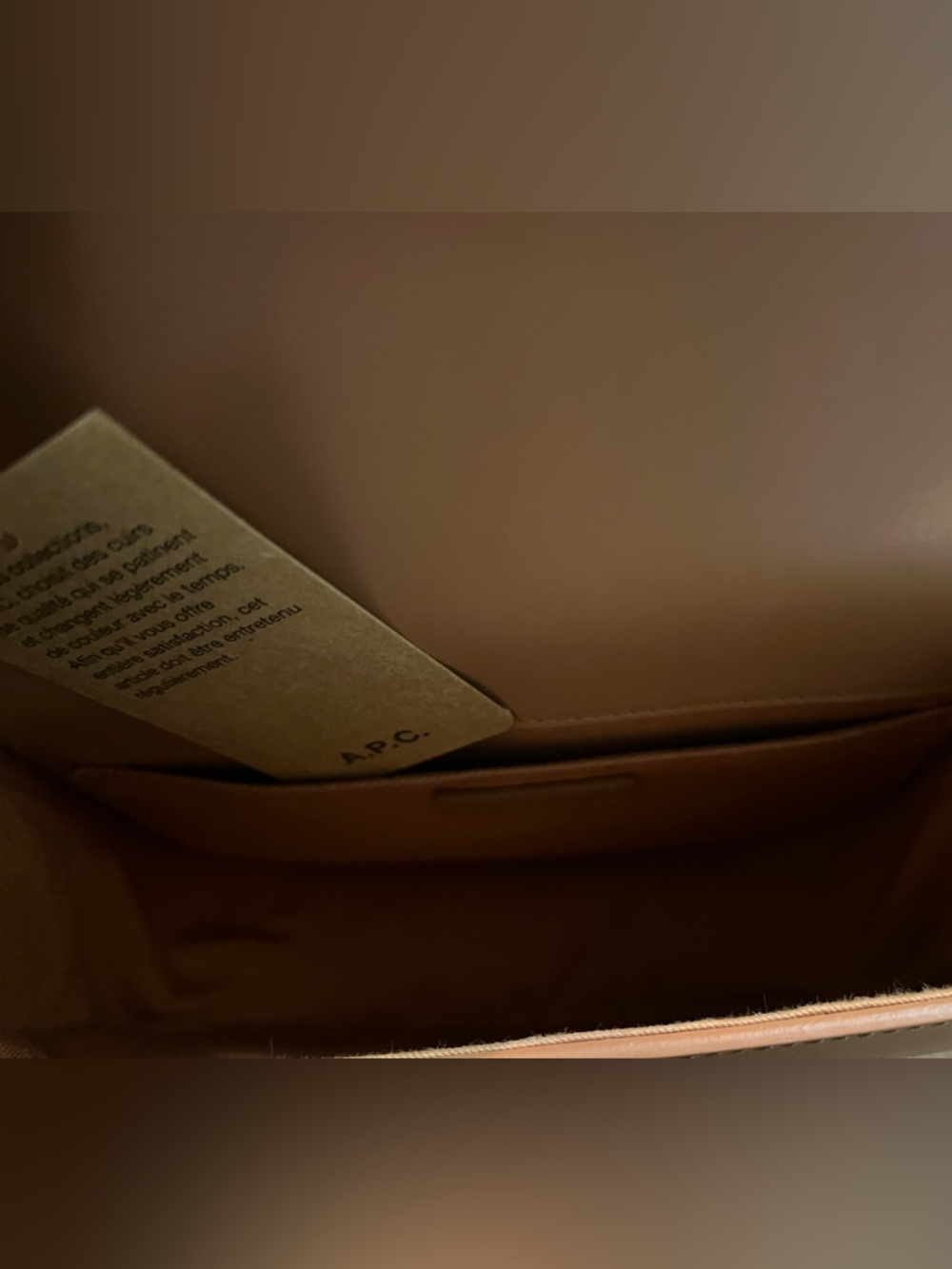 APC Sac Betty brown leather shoulder bag - Picture 7 of 8